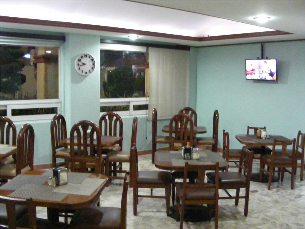 洛斯雷耶斯拉巴斯酒店 Los Reyes  外观 照片